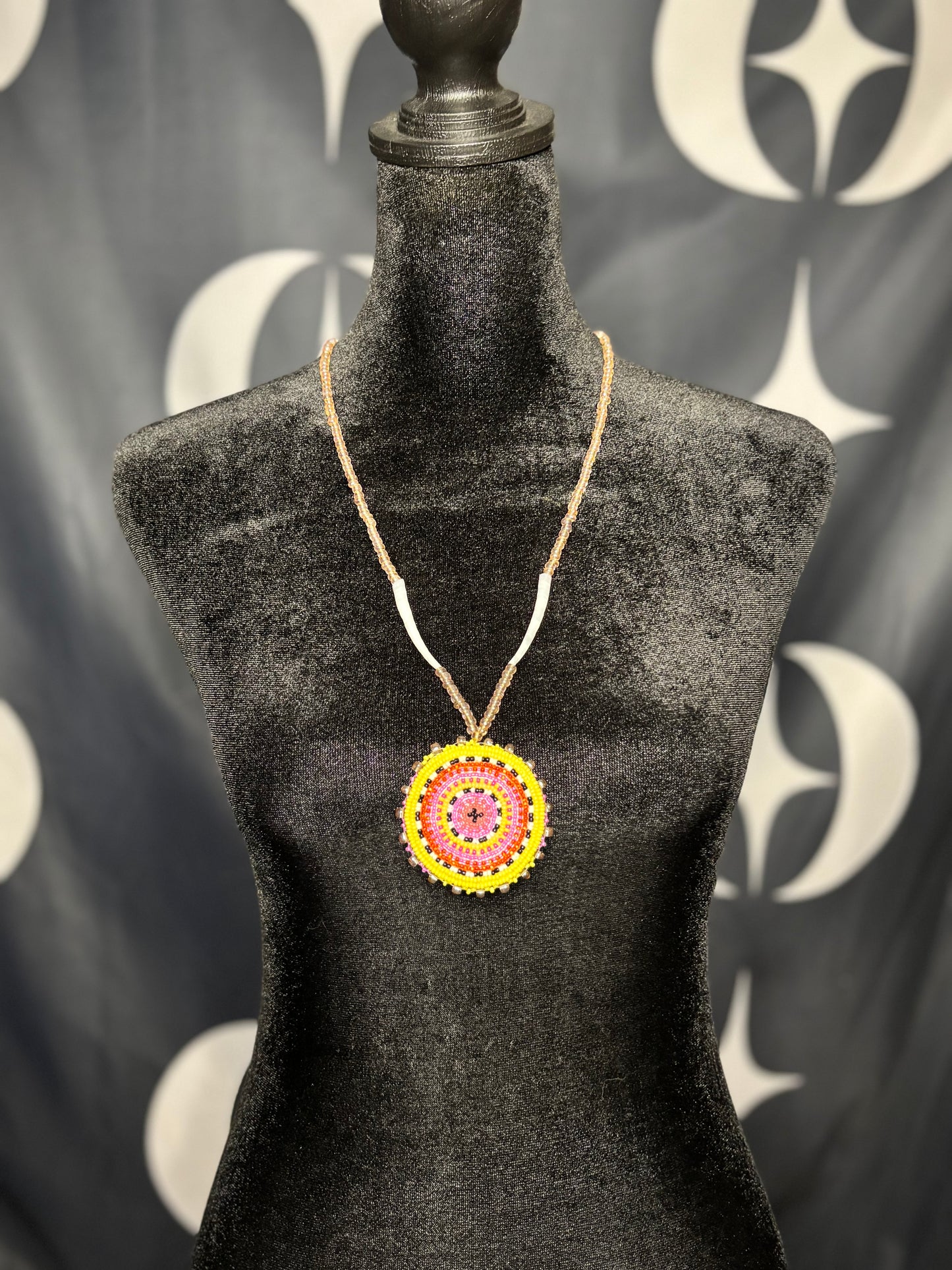 Hommayi Sunburst Medallion