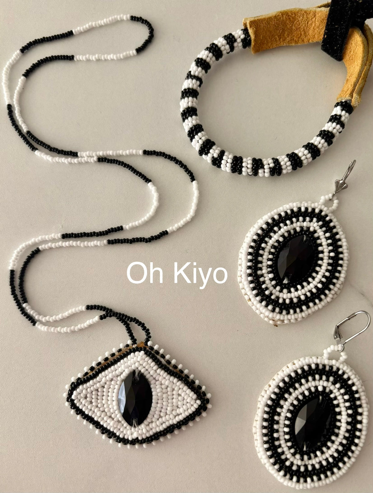 B&W Mini Collection